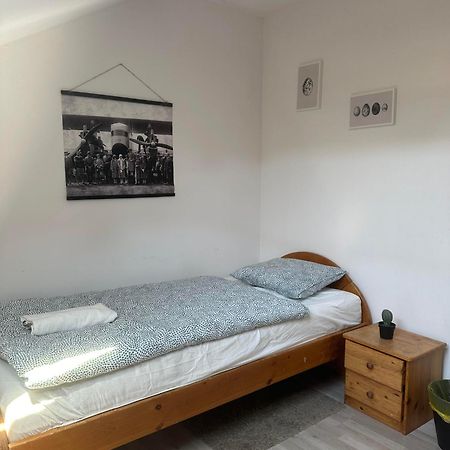A Private Room In City Center In Μπρατισλάβα Εξωτερικό φωτογραφία